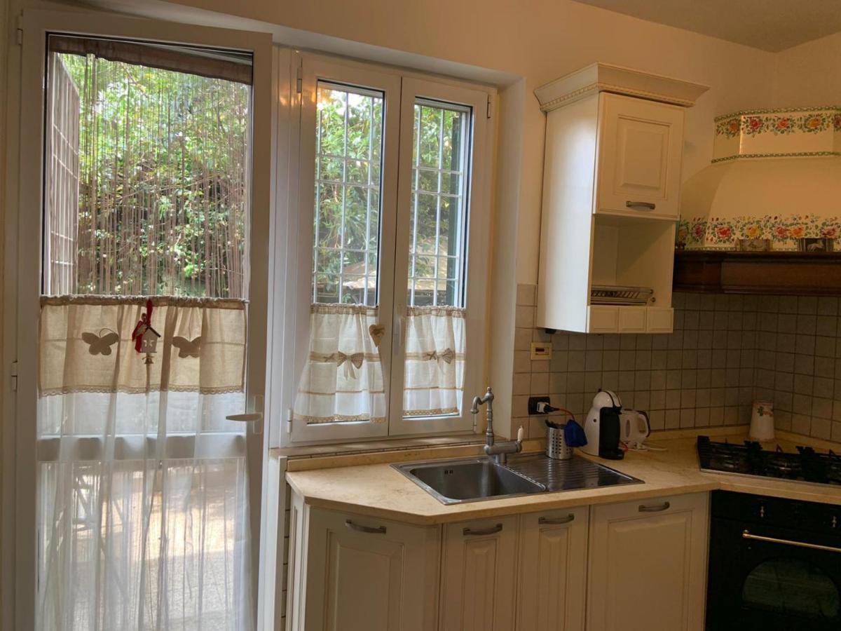 Appia Park Apartament 10 Min Dal Colosseo Рим Экстерьер фото
